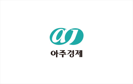 여교사 불법 촬영한 아들 위해…휴대폰 부순 경찰, 결국