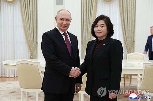 La ministre nord-coréenne des Affaires étrangères tient un «dialogue stratégique» avec son homologue russe et rencontre Poutine